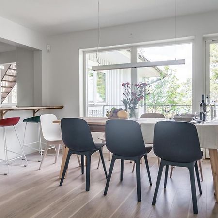 Elegant Home With Stunning Sea View And Garden Stockholm Bagian luar foto