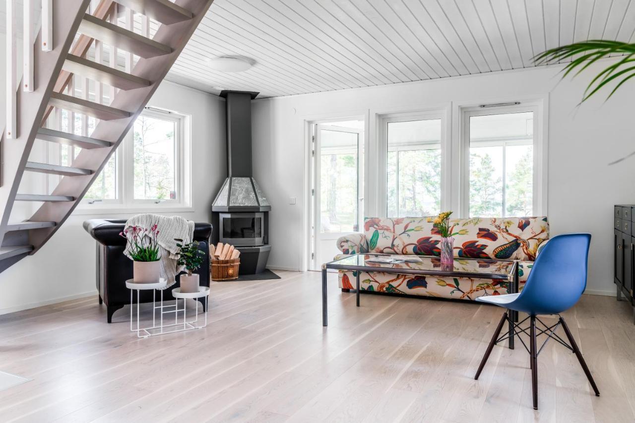 Elegant Home With Stunning Sea View And Garden Stockholm Bagian luar foto
