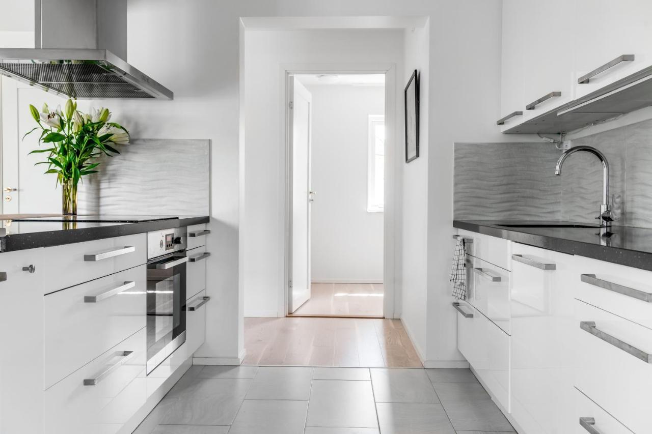 Elegant Home With Stunning Sea View And Garden Stockholm Bagian luar foto